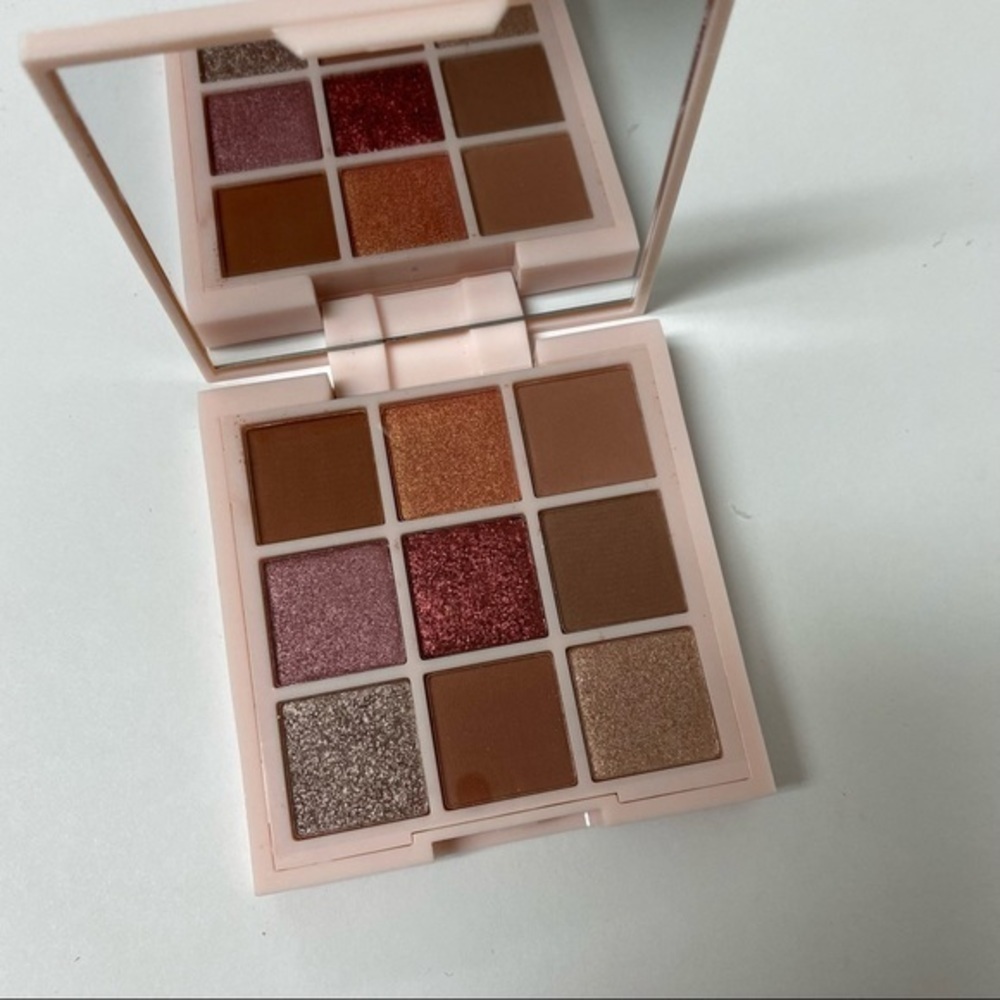 Ciate London 9 Pan Trend Edit Eye Shadow Palette  Mattes-Metallics NEW IN BOX!